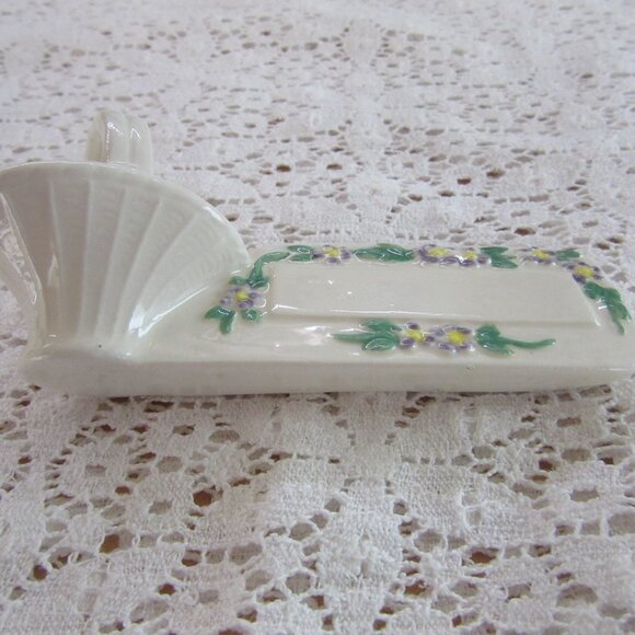 Ceramic placecard holders with basket for flowers,candies,nuts in pink & purple - Picture 6 of 11